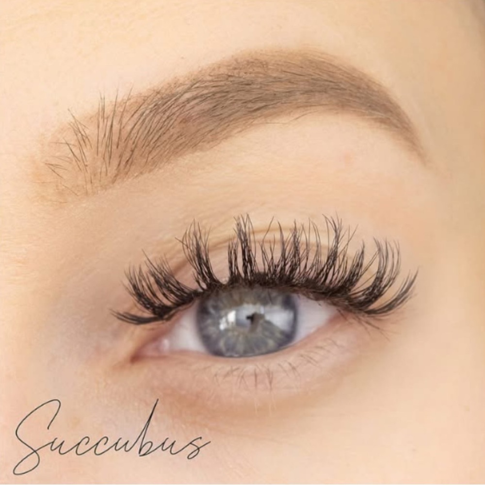 ✨NEW✨ SMB False Eyelashes